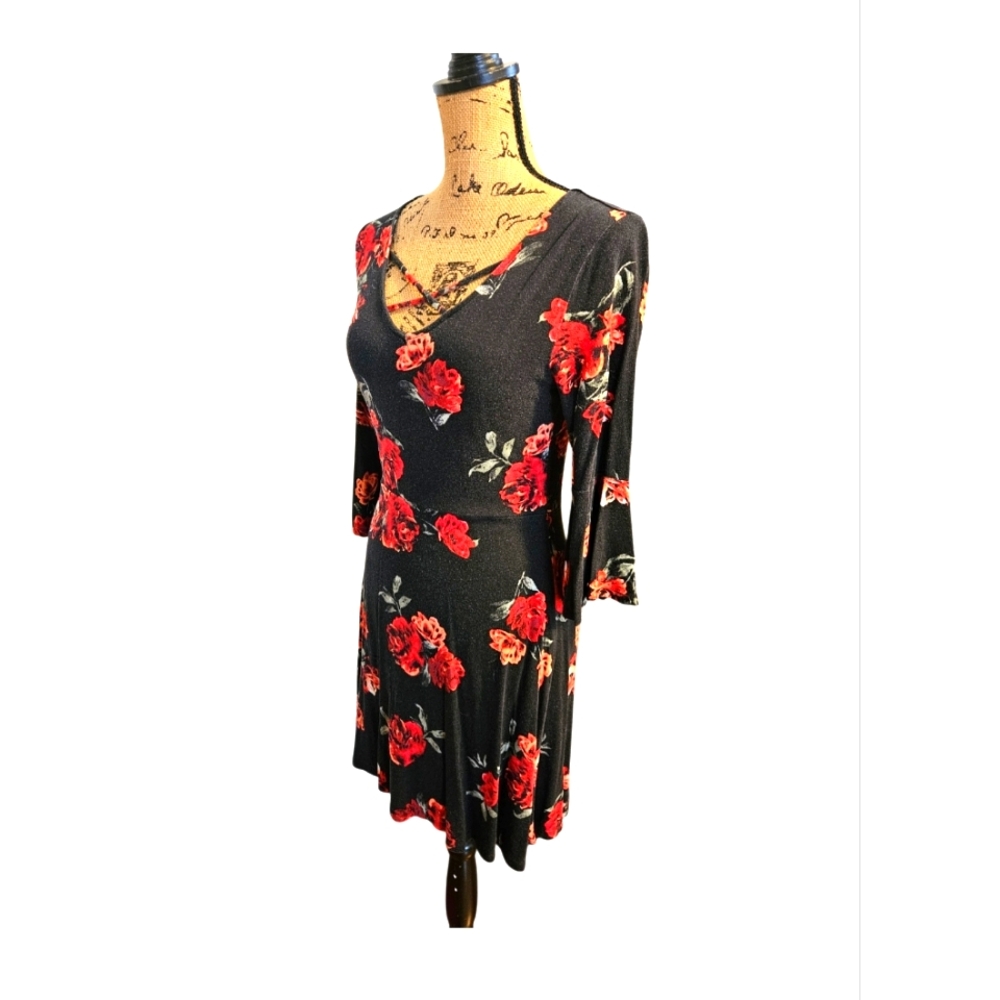 Black Red Floral Dress size Medium